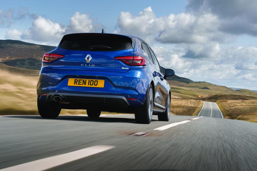  Renault Clio R.S. Line 2019 года  (UK) (фото 23 из 40)